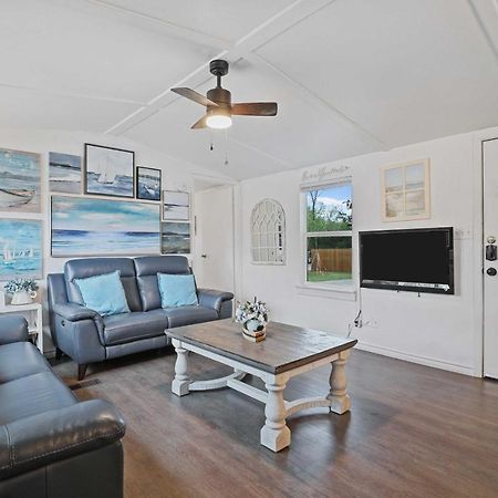 Pet-Friendly Lake Dallas Home Near Lewisville Lake מראה חיצוני תמונה